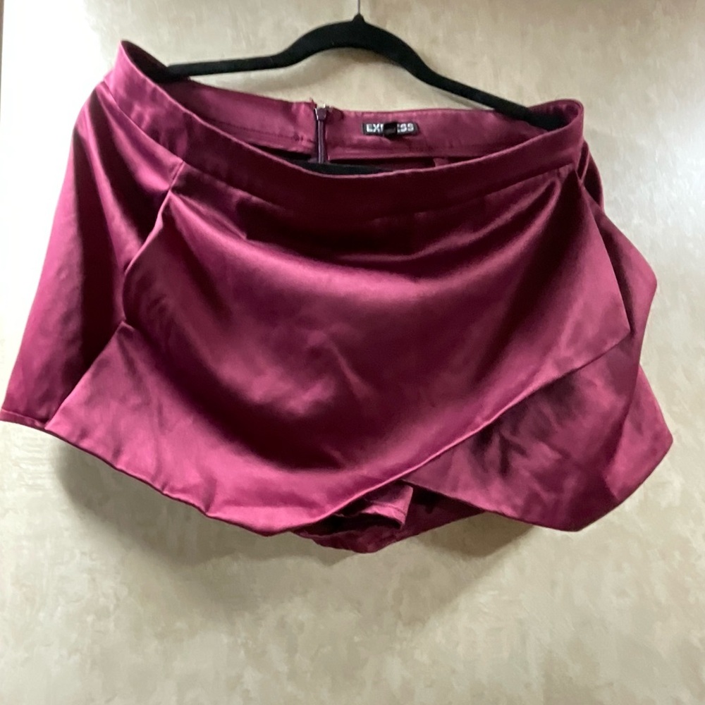 Express Burgundy Satin Skort
